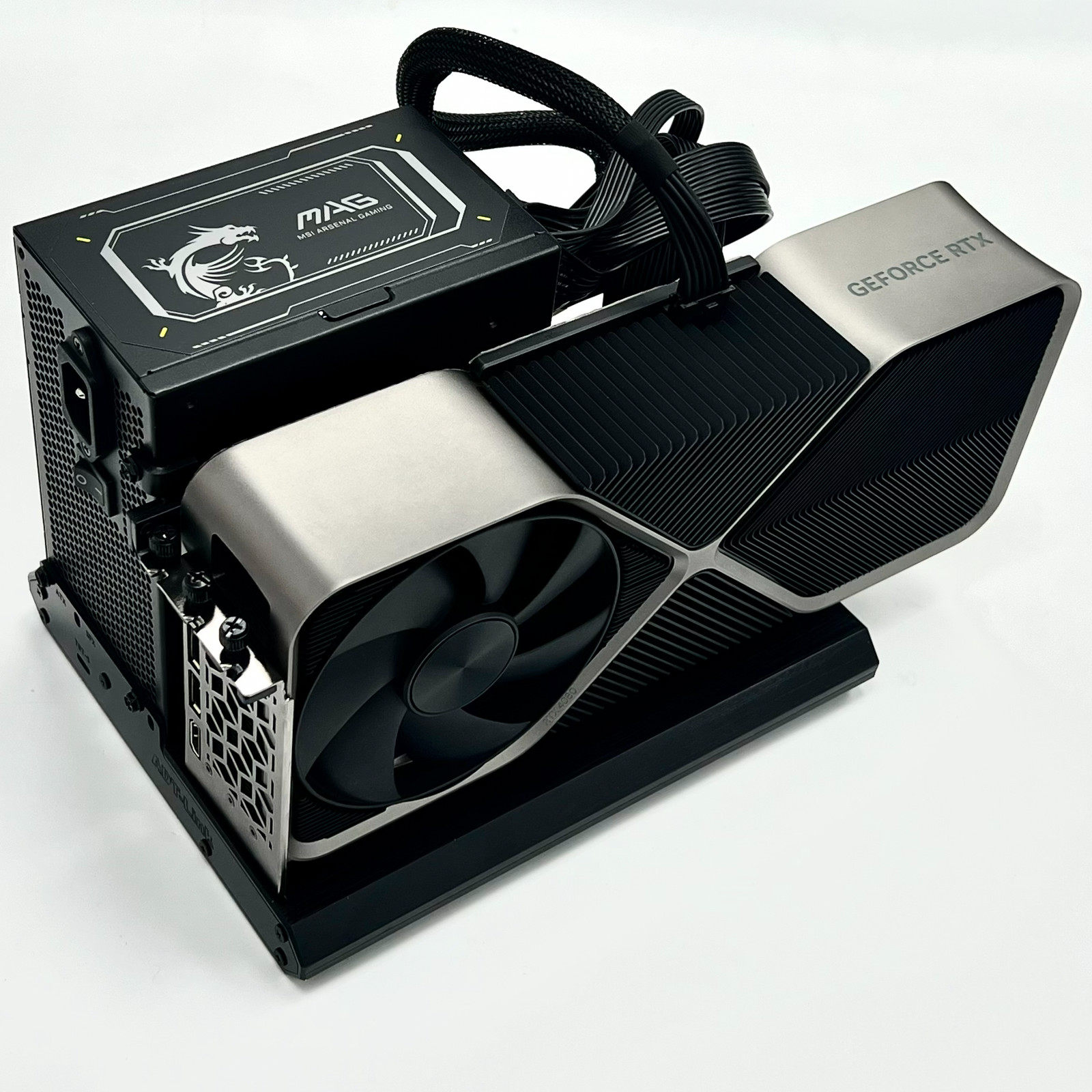 Base de Conexión para Tarjeta  - Thunderbolt 4 External Gpu Enclosure reseña y precio